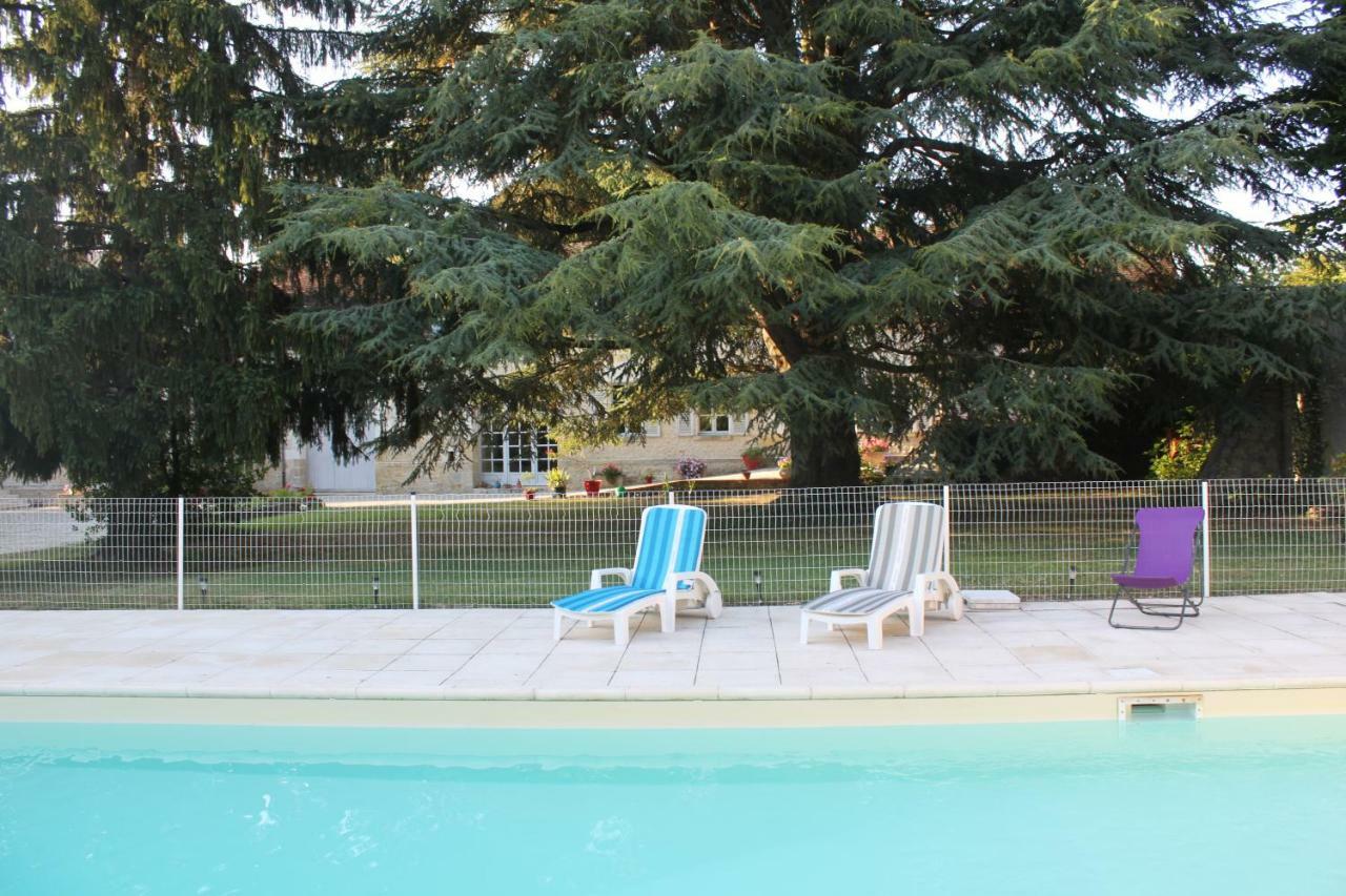 Bed and Breakfast Bella Simonetta Francueil Exterior foto